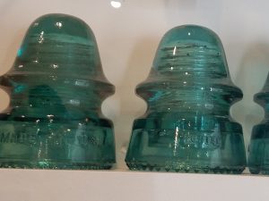 Insulators (2)